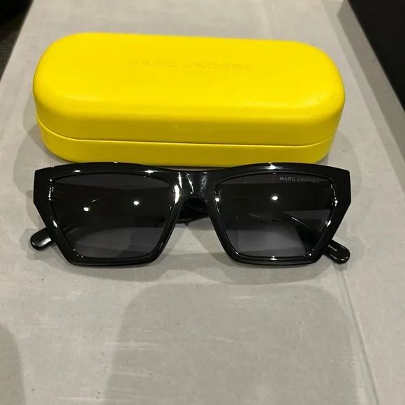 Marc Jacobs sunglasse - Picture 4 of 6